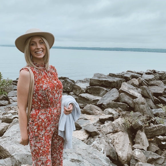 Meet your Posher, Dana - Picture 7 of 10